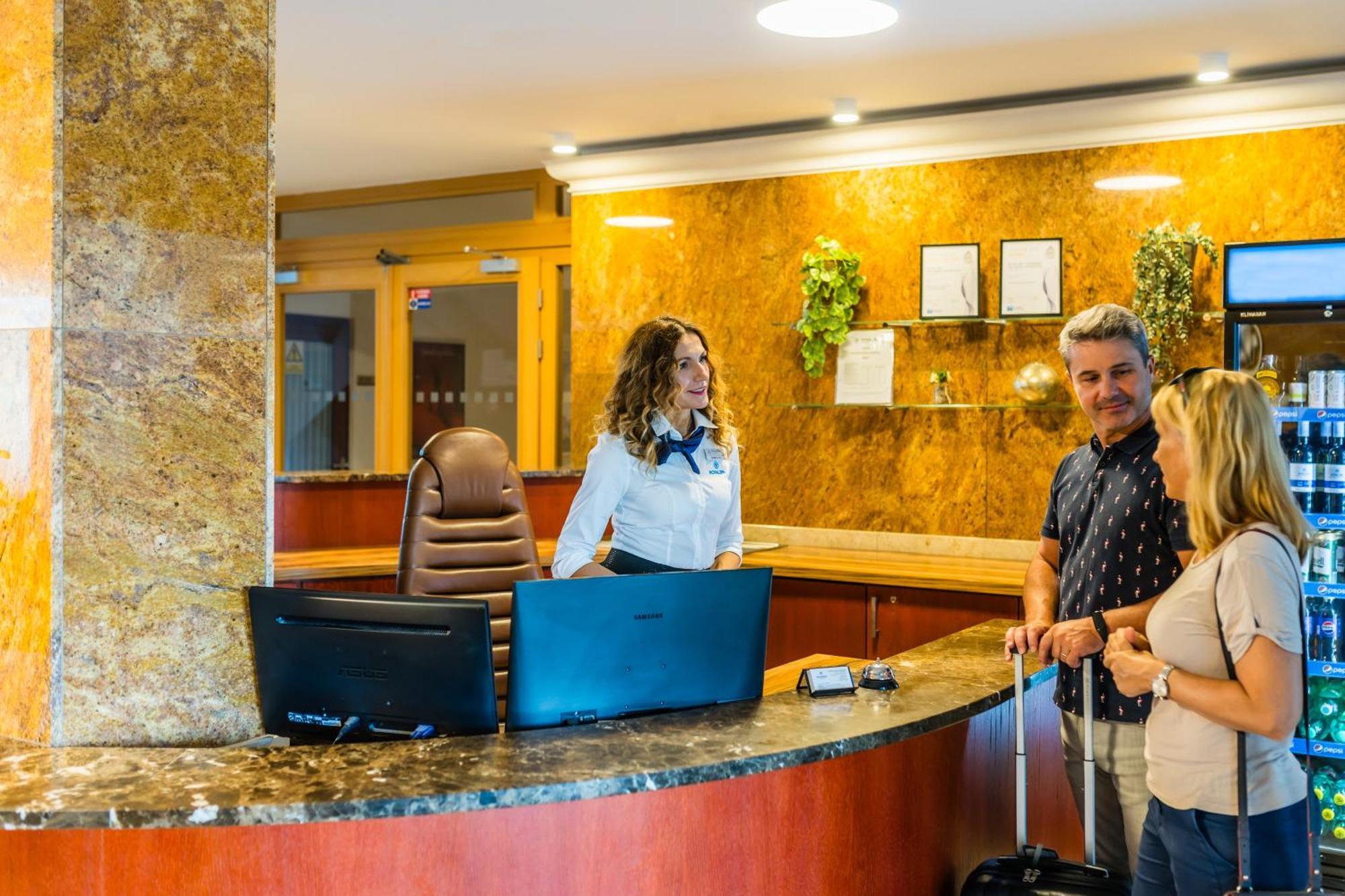 Nivamare Hotell Luhačovice Exteriör bild