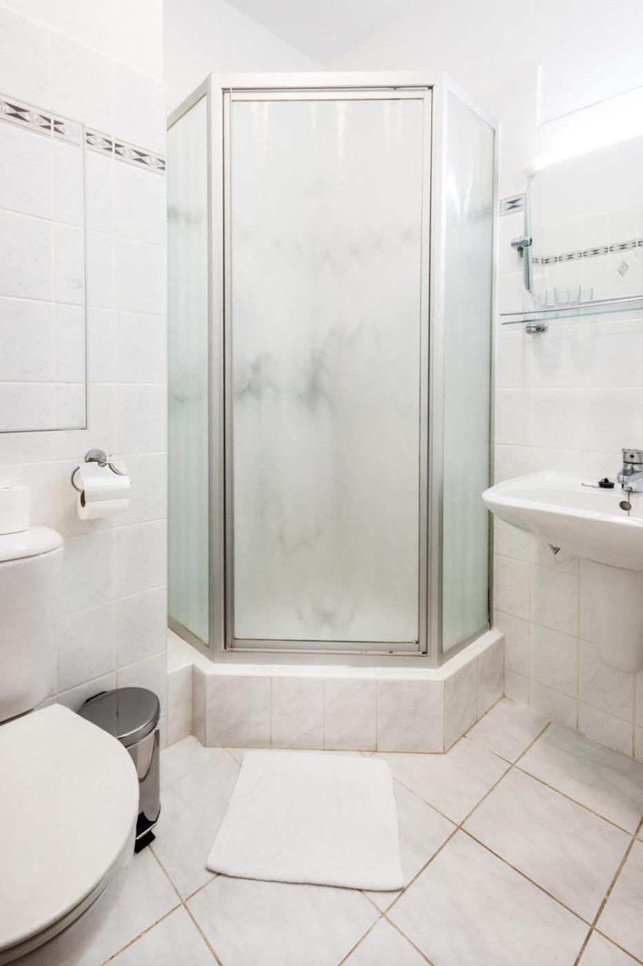 Nivamare Hotell Luhačovice Rum bild